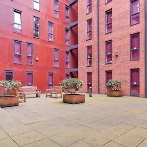 https://vibrant-rooms-for-students-only-sheffield-sk.yorkshirehotels.net